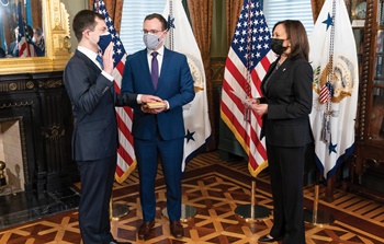 USDOT_Pete_Buttigieg_cropped2_1817033.jpg